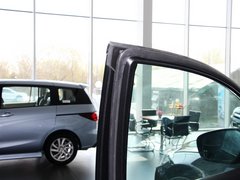 2013款 3.7L 自动 基本型 7座