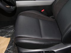 2013款 3.7L 自动 基本型 7座