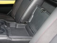 2013款 3.7L 自动 基本型 7座
