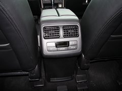 2013款 3.7L 自动 基本型 7座