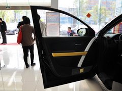 2013款 3.7L 自动 基本型 7座