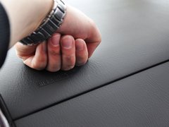 2013款 3.7L 自动 基本型 7座