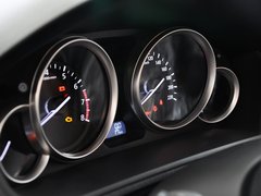 2013款 3.7L 自动 基本型 7座
