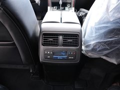 2013款 3.7L 自动 基本型 7座