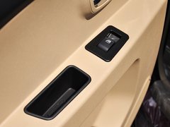 2013款 1.5L 手动 时尚型 5座