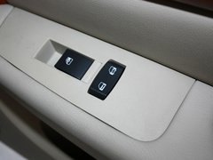 2013款 1.8L 自动 SE舒适版