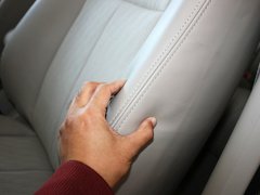 2013款 1.8L 自动 SE舒适版