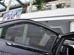 2013款 E300L 3.0L 时尚豪华型