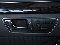 2013款 E300L 3.0L 时尚豪华型