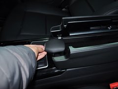 2013款 E300L 3.0L 时尚豪华型