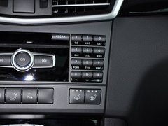 2013款 E300L 3.0L 时尚豪华型