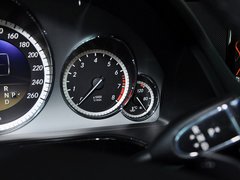 2013款 E300L 3.0L 时尚豪华型