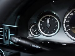 2013款 E300L 3.0L 时尚豪华型