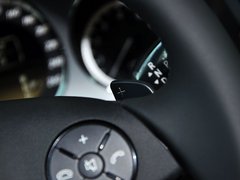 2013款 E300L 3.0L 时尚豪华型