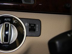 2013款 E260L 1.8T CGI优雅型