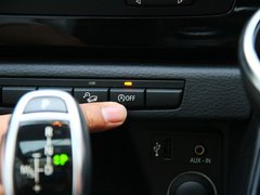 宝马X1 2013款 sDrive18i 2.0L 运动设计套装 5座