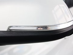 宝马X1 2013款 sDrive18i 2.0L 时尚型 5座