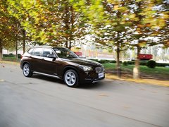 宝马X1 2013款 sDrive18i 2.0L 运动设计套装 5座