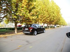 宝马X1 2013款 sDrive18i 2.0L 运动设计套装 5座