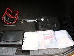 宝马X1 2013款 sDrive18i 2.0L 运动设计套装 5座