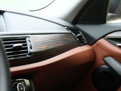 宝马X1 2013款 sDrive18i 2.0L 运动设计套装 5座
