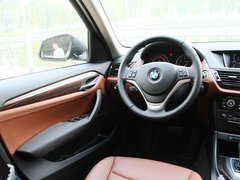 宝马X1 2013款 sDrive18i 2.0L 运动设计套装 5座