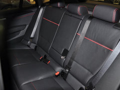 宝马X1 2013款 sDrive20i 2.0T 运动设计套装 5座