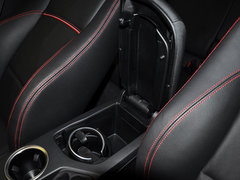 宝马X1 2013款 sDrive20i 2.0T 运动设计套装 5座