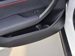 2013款 sDrive20i 2.0T 运动设计套装 5座