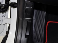 2013款 sDrive20i 2.0T 运动设计套装 5座