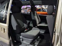 2013款 M3 1.6L 手动 豪华型 7座