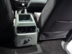 2013款 M3 1.6L 手动 豪华型 7座