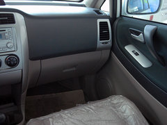 2005款 三厢 1.6 手动 豪华型
