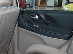 2005款 三厢 1.6 手动 豪华型