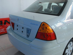 2005款 三厢 1.6 手动 豪华型