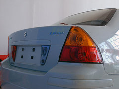 2005款 三厢 1.6 手动 豪华型