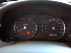 2005款 三厢 1.6 手动 豪华型