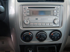 2005款 三厢 1.6 手动 豪华型