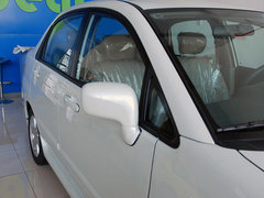 2005款 三厢 1.6 手动 豪华型