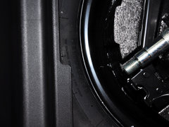 2013款 1.5L AMT 豪华版