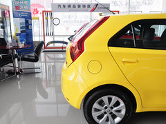 2013款 1.5L AMT 豪华版