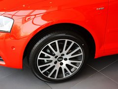 2013款 Sportback 30TFSI 1.4T AT 豪华型