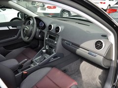 2013款 Sportback 30TFSI 1.4T AT 舒适型