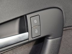 2013款 Sportback 30TFSI 1.4T AT 舒适型