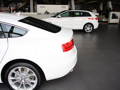 2013款 2.0T Sportback 40TFSI quattro
