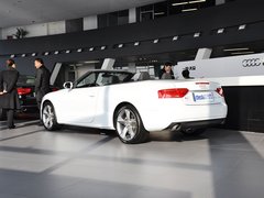 2013款 2.0T Cabriolet 40TFSI