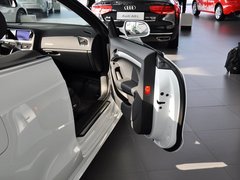 2013款 2.0T Cabriolet 40TFSI