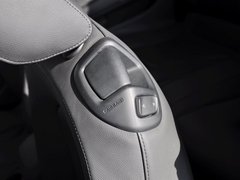 2013款 2.0T Cabriolet 40TFSI