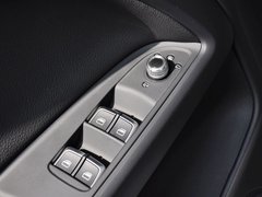 2013款 2.0T Cabriolet 40TFSI