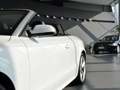 2013款 2.0T Cabriolet 40TFSI